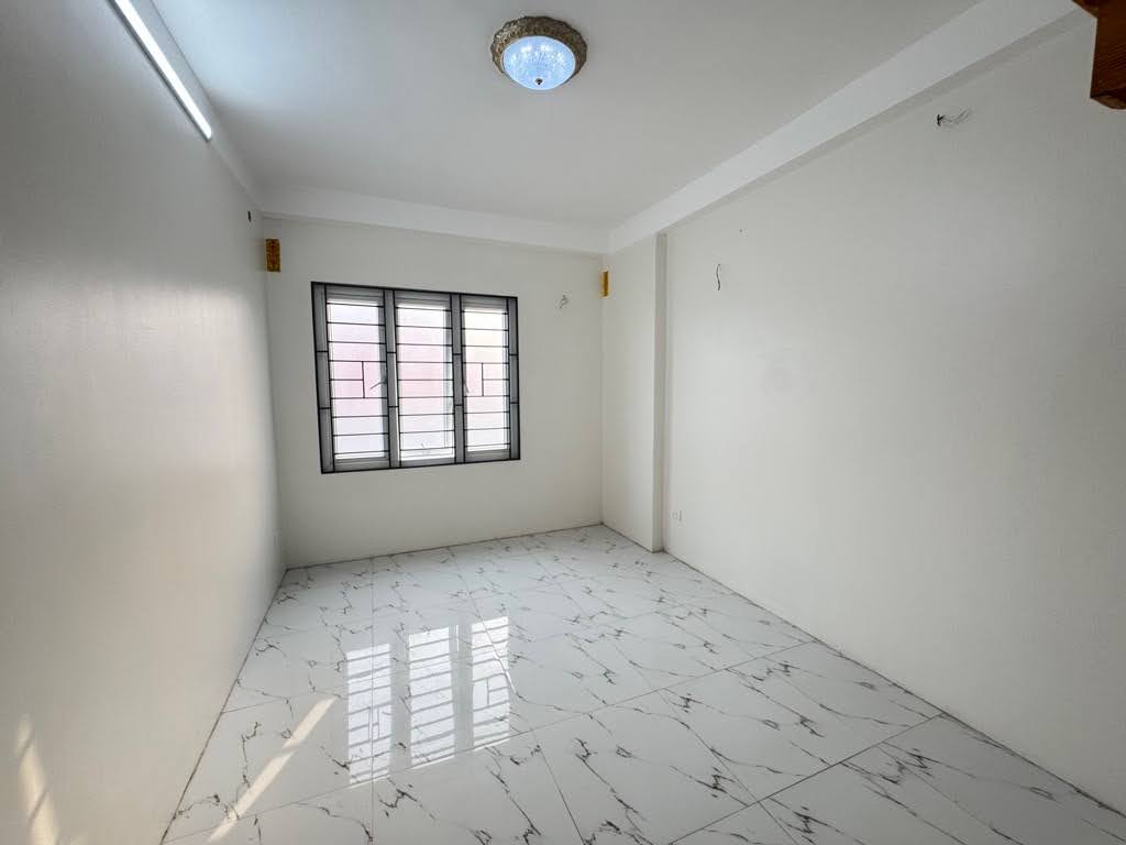 Ô TÔ  ĐỖ CỬA - LÔ GÓC -  NGÕ ĐẸP - NHÀ MỚI Ở LUÔN -  TRUNG TÂM HÀ TRÌ - NHỈNH 7 TỶ ĐỒNG